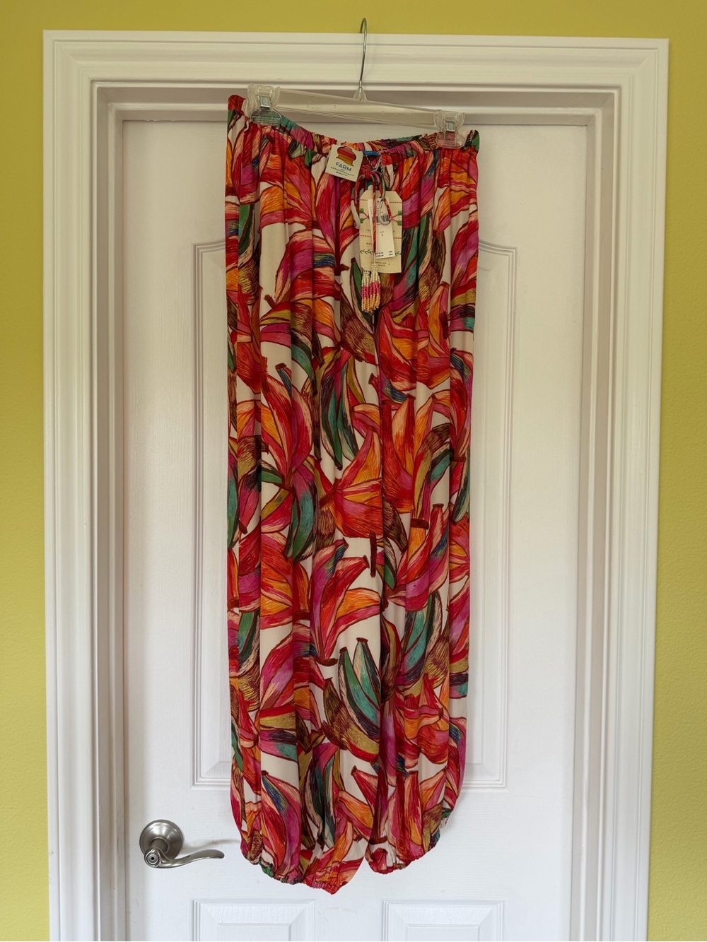Farm Rio banana print balloon pants - Picture 5 of 12